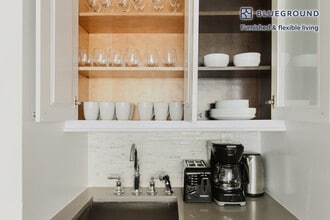 50 W 97th St in New York, NY - Foto de edificio - Building Photo