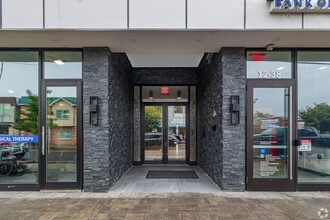 River Lofts Fair Lawn in Fair Lawn, NJ - Foto de edificio - Building Photo