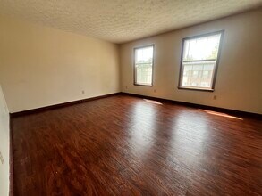 7 Thistlewood Ln in Huntington, WV - Building Photo - Building Photo