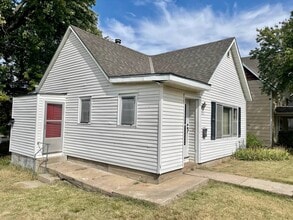 423 W 9th St in Concordia, KS - Building Photo - Building Photo