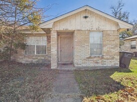 824 San Saba Dr in College Station, TX - Building Photo