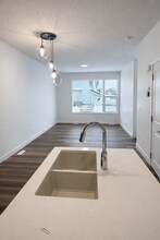 20903-20925 25 Ave NW in Edmonton, AB - Building Photo - Building Photo