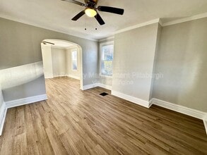 2233 Milligan Ave in Pittsburgh, PA - Building Photo - Building Photo