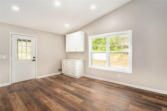 218 Trickum Hills Ln in Woodstock, GA - Building Photo - Building Photo