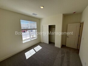 1484 W Sunset Way in Carson City, NV - Building Photo - Building Photo