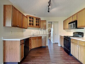 1371 Stableview Cir in Maineville, OH - Building Photo - Building Photo