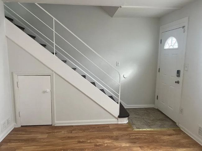 property at 2553 Colebrooke Dr