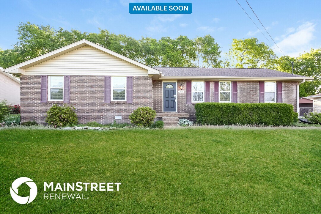 109 Jamie Dr in Gallatin, TN - Foto de edificio