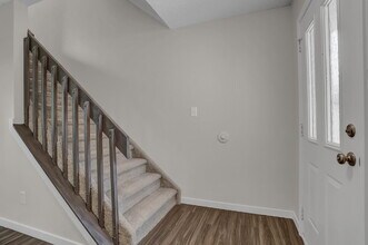 Fully Remodeled End-Unit Townhome Near Pet in Colorado Springs, CO - Building Photo - Building Photo