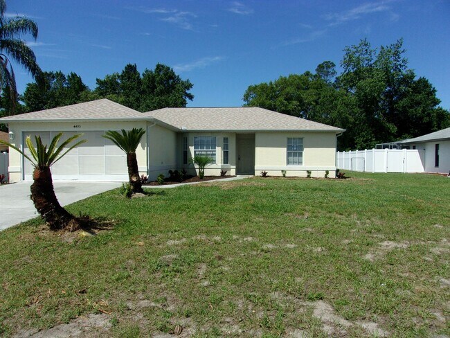 4495 Abagail Dr in Spring Hill, FL - Building Photo - Building Photo