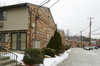 The Meadows Apartments in Pittsburgh, PA - Building Photo - Building Photo