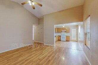 10728 Hatch Dr NW in Albuquerque, NM - Building Photo - Building Photo