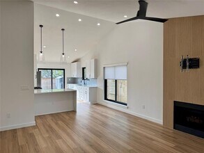 16314 Kicking Bird Dr in Leander, TX - Building Photo - Building Photo