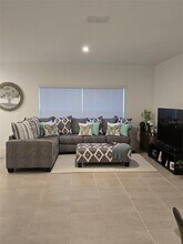 4809 Vellacito Way in Davenport, FL - Building Photo - Building Photo