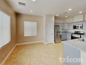 6950 Diver Ave in North Las Vegas, NV - Building Photo - Building Photo