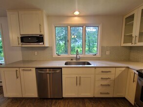 426 S County Trail in Exeter, RI - Building Photo - Building Photo