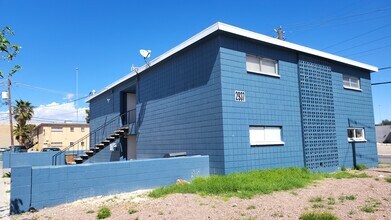2937 Stewart Ave in Las Vegas, NV - Building Photo - Building Photo