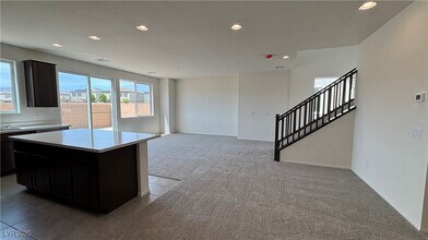 8417 Nevada Creek St in Las Vegas, NV - Building Photo - Building Photo