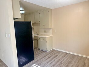 1516 Rock Glen Ave, Unit 1516 Rock Glen Ave in Glendale, CA - Foto de edificio - Building Photo