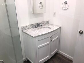 1740 Preuss Rd, Unit ADU in Los Angeles, CA - Building Photo - Building Photo