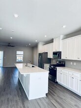 449 Cross Country Way in Durham, NC - Building Photo - Building Photo