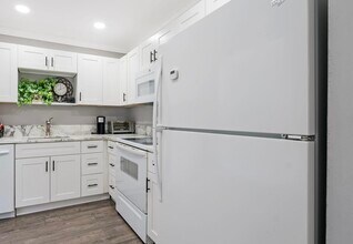 871 Worcester Ln in Greenacres, FL - Building Photo - Building Photo