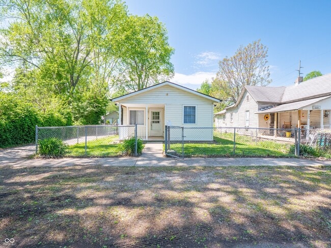 property at 450 Duane St