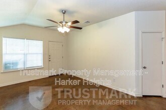 924 Maplewood Dr in Harker Heights, TX - Building Photo - Building Photo