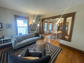 1720 Laurel Ave in St. Paul, MN - Building Photo - Building Photo
