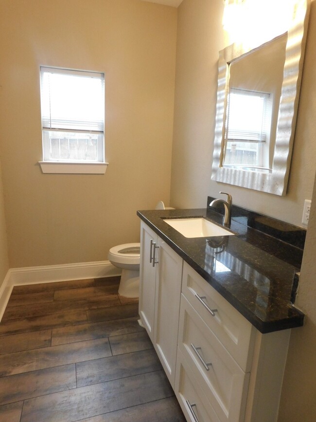 property at 4803 Forest Ct