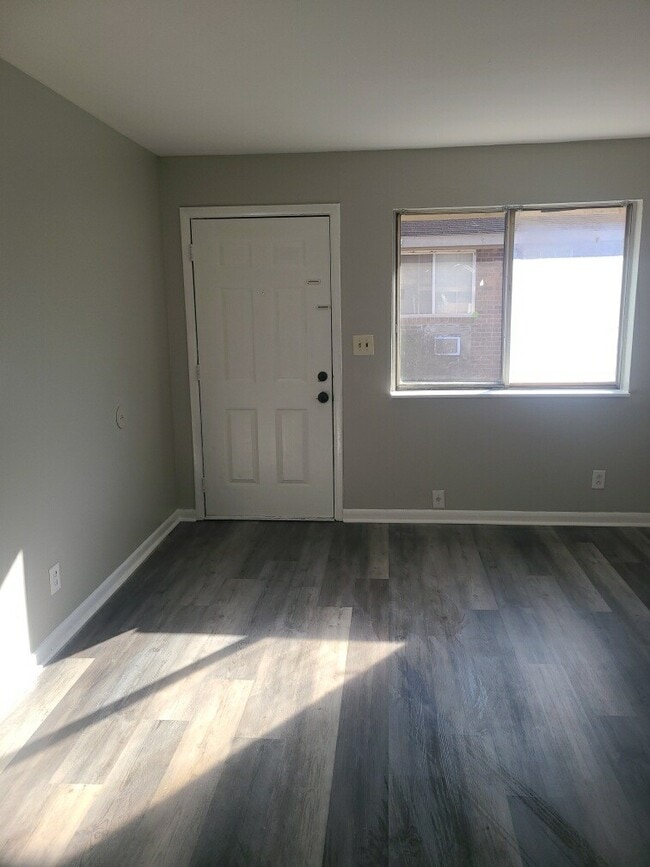 property at 712 28th Ave N