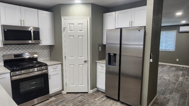 3438 E Monte Vista Dr-Unit -A in Tucson, AZ - Building Photo - Building Photo