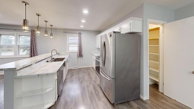 property at 905 Lincoln Ave