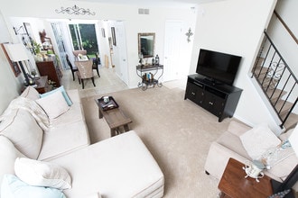 New England Village Townhomes in Greece, NY - Foto de edificio - Building Photo