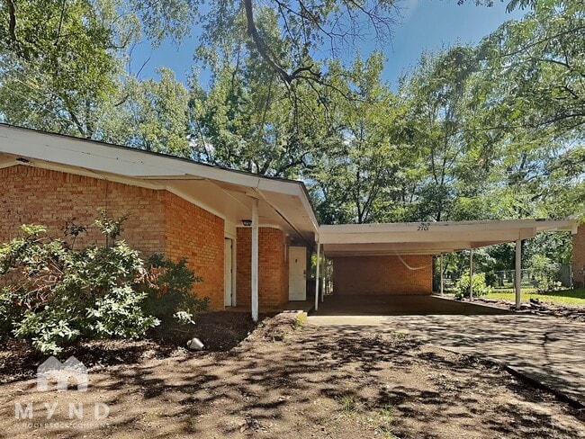 2701 Stillwell Dr