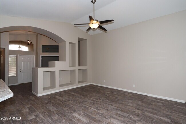 6760 W Monona Dr in Glendale, AZ - Building Photo - Building Photo