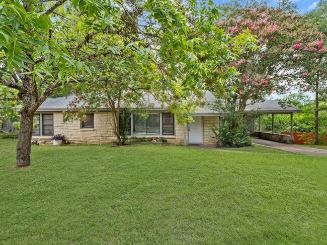property at 6208 Walnut Hills Dr