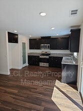 32855 Crown Point Ln in Lake Elsinore, CA - Building Photo - Building Photo