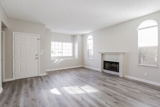 7217 Chesterton Dr in Las Vegas, NV - Building Photo - Building Photo