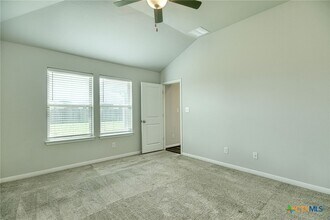 1008 Berryhack Ct in Hutto, TX - Building Photo - Building Photo