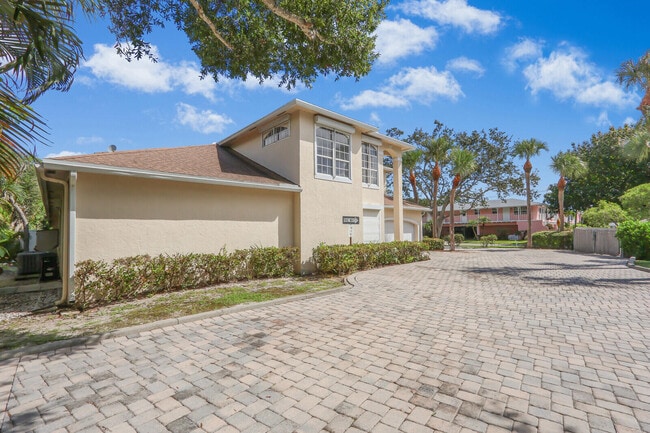 479 Tequesta Dr in Jupiter, FL - Building Photo - Building Photo