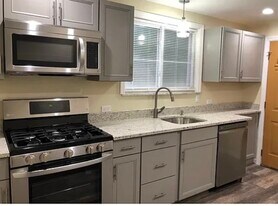 927 Jancey St in Pittsburgh, PA - Building Photo