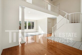 9808 Spring View Way in Elk Grove, CA - Building Photo - Building Photo