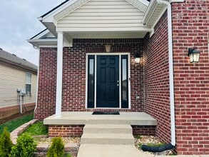 2161 Millstone Way in Lexington, KY - Building Photo - Building Photo