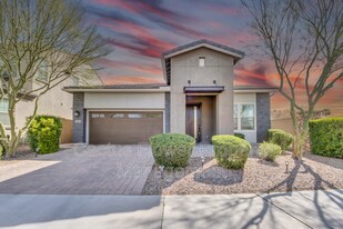 45 N Iss Dr in Gilbert, AZ - Building Photo