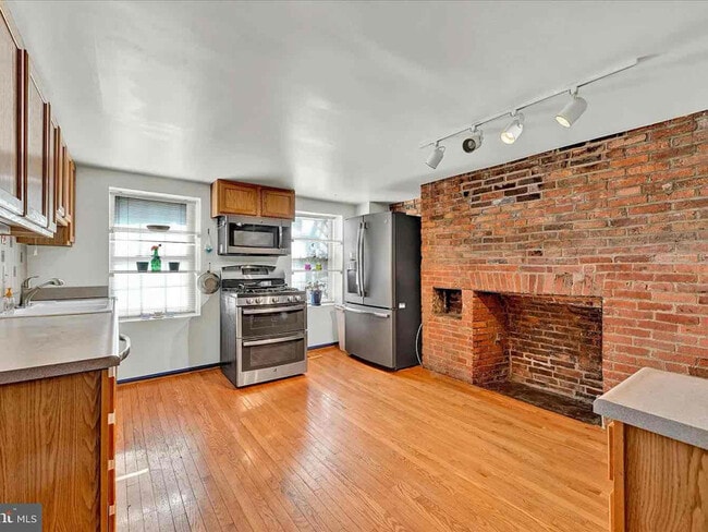 1005 S Kenwood Ave in Baltimore, MD - Building Photo - Building Photo