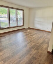 303 Jacobson Dr in Thomasboro, IL - Building Photo - Building Photo
