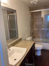 11925 Kling St in Los Angeles, CA - Foto de edificio - Building Photo