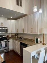 2033 Coliseum St, Unit 1 in New Orleans, LA - Building Photo - Building Photo
