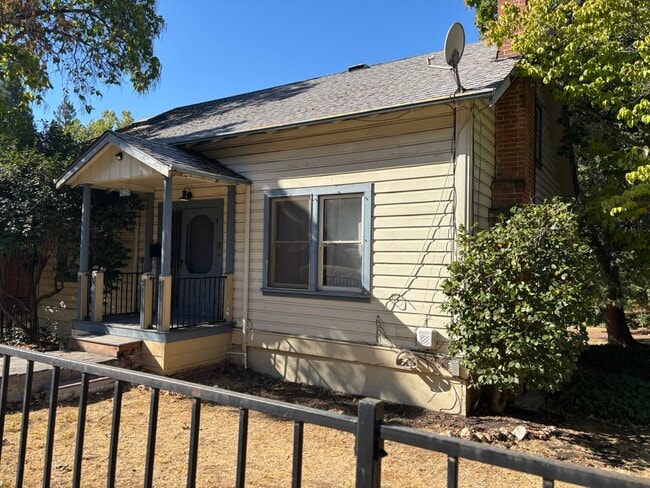 property at 2892 Coloma St